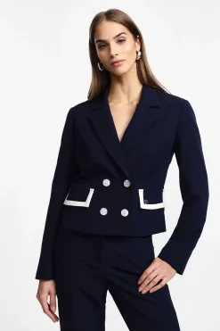 Blazer corto con botones y bolsillos en contraste