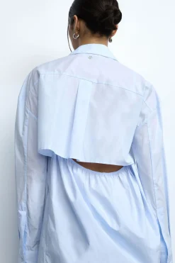 Camisa con cuello clásico y botones