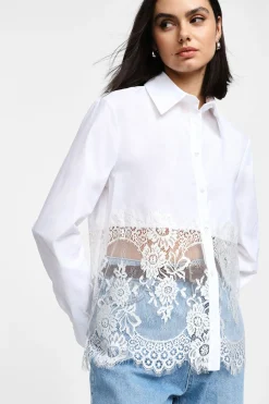 Camisa con cuello clásico y encaje