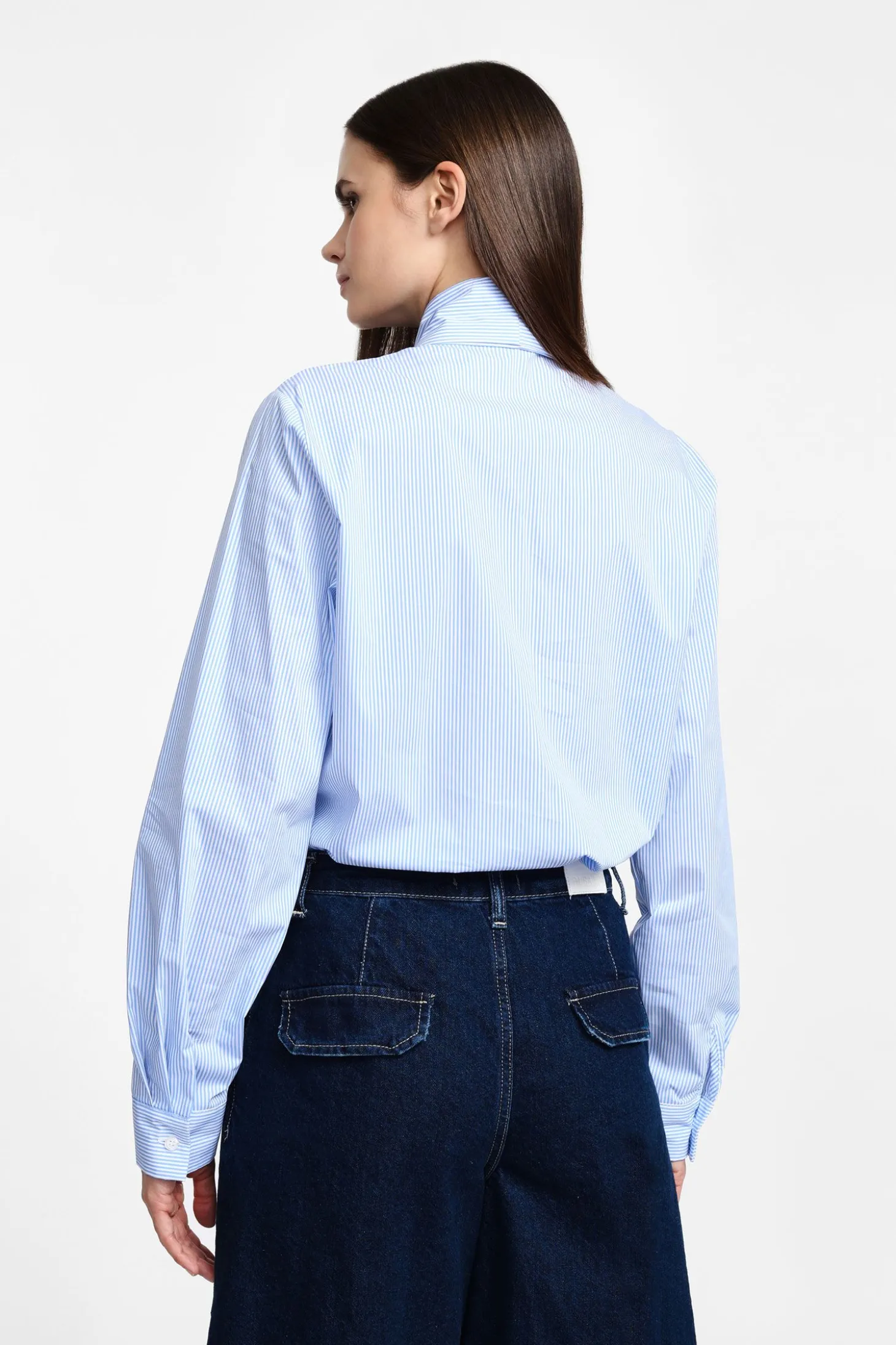 Camisa de rayas con mangas largas