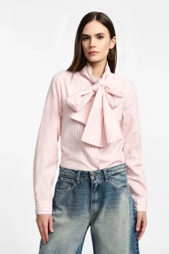 Camisa de rayas con mangas largas