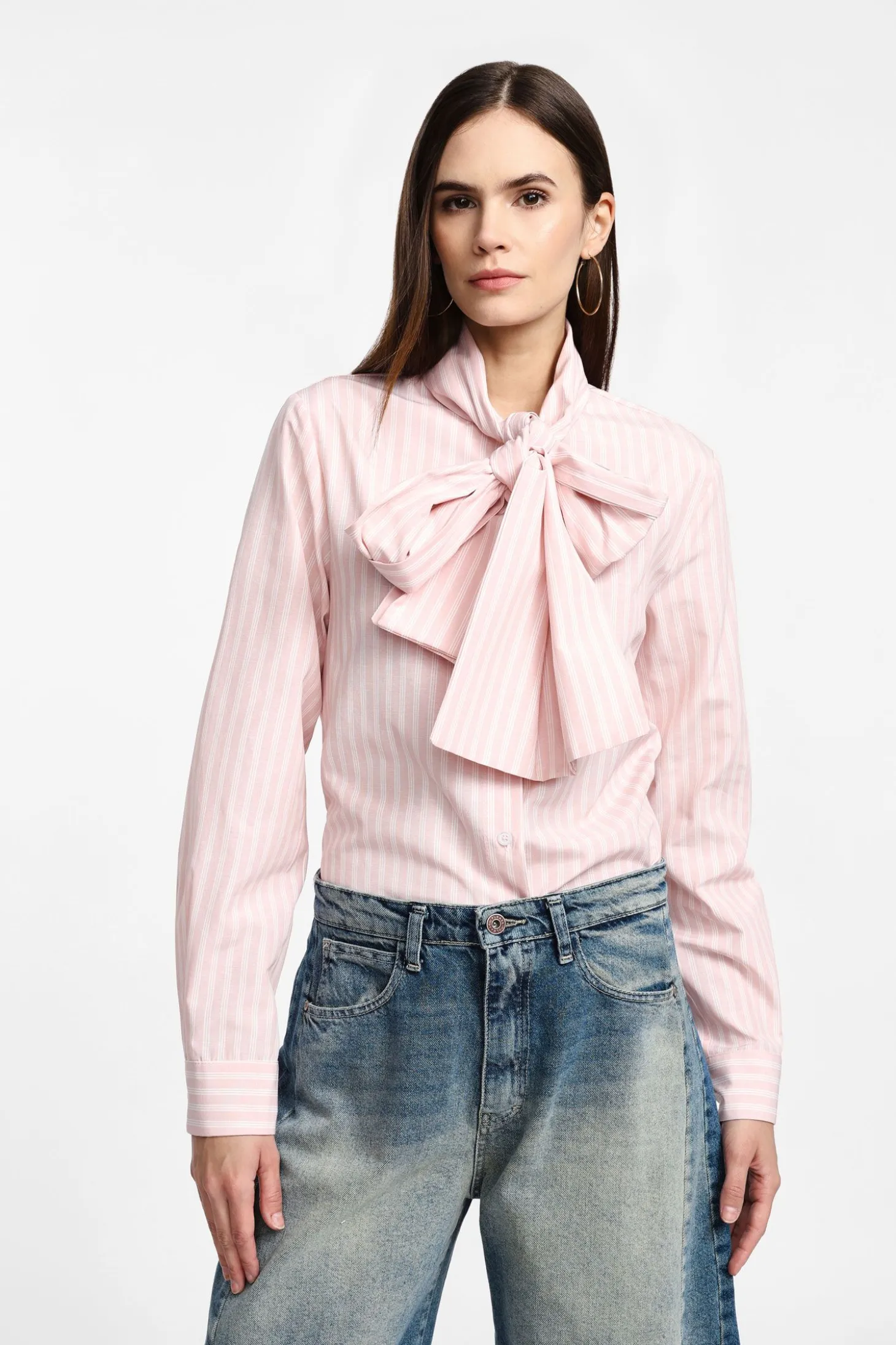 Camisa de rayas con mangas largas