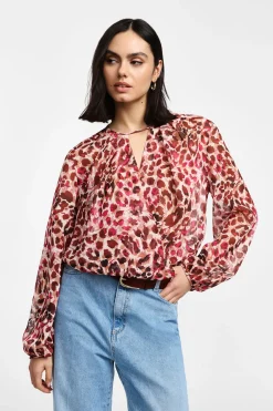 Camisa estampado animal con mangas largas