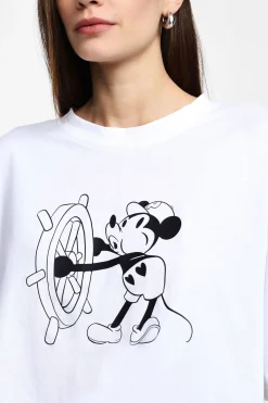Camiseta estampada cuello redondo manga corta