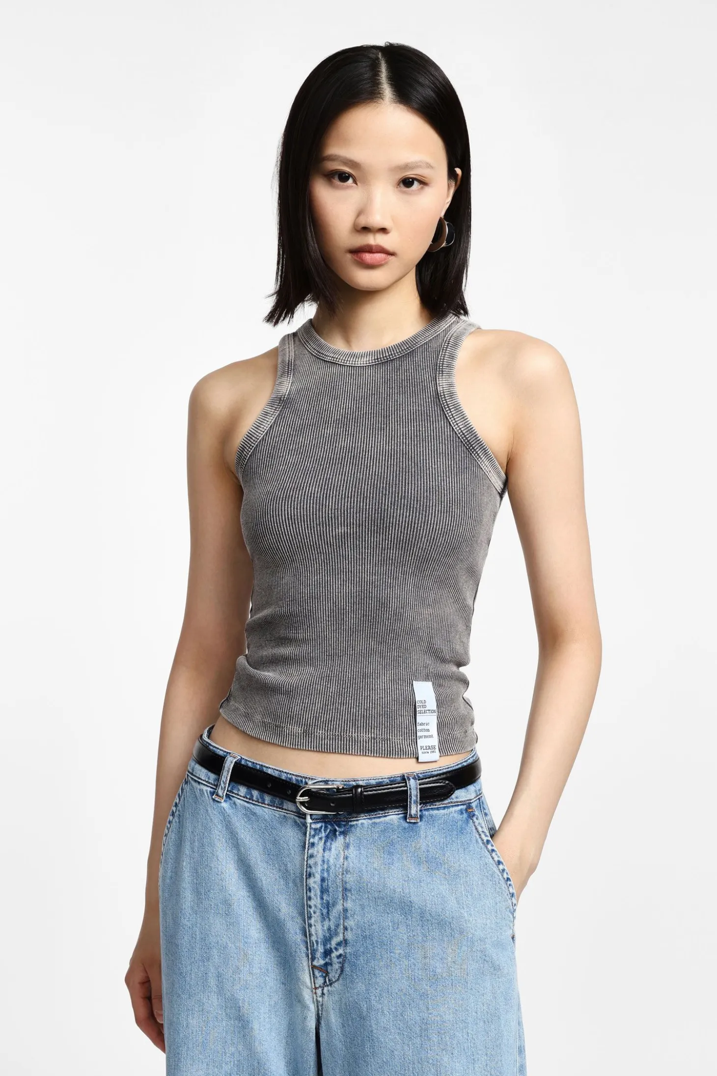 Camiseta sin mangas cuello redondo