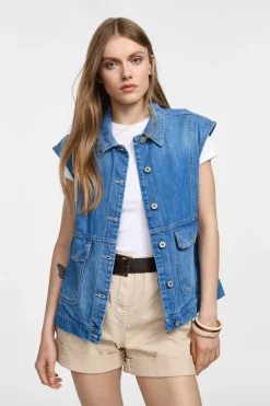 Chaqueta sin mangas con botones