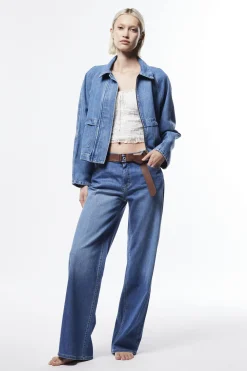 Jeans a gamba larga con cintura