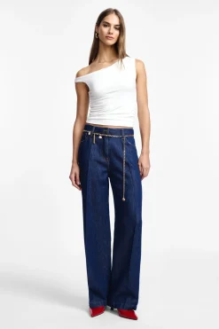 Jeans a gamba larga con vita alta e piega