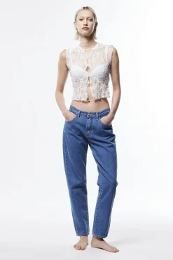 Jeans a sigaretta con microrotture