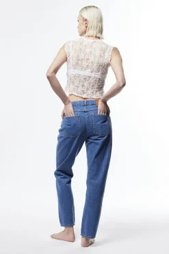 Jeans a sigaretta con microrotture