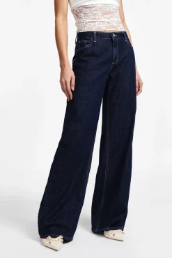 Jeans a zampa con vita media
