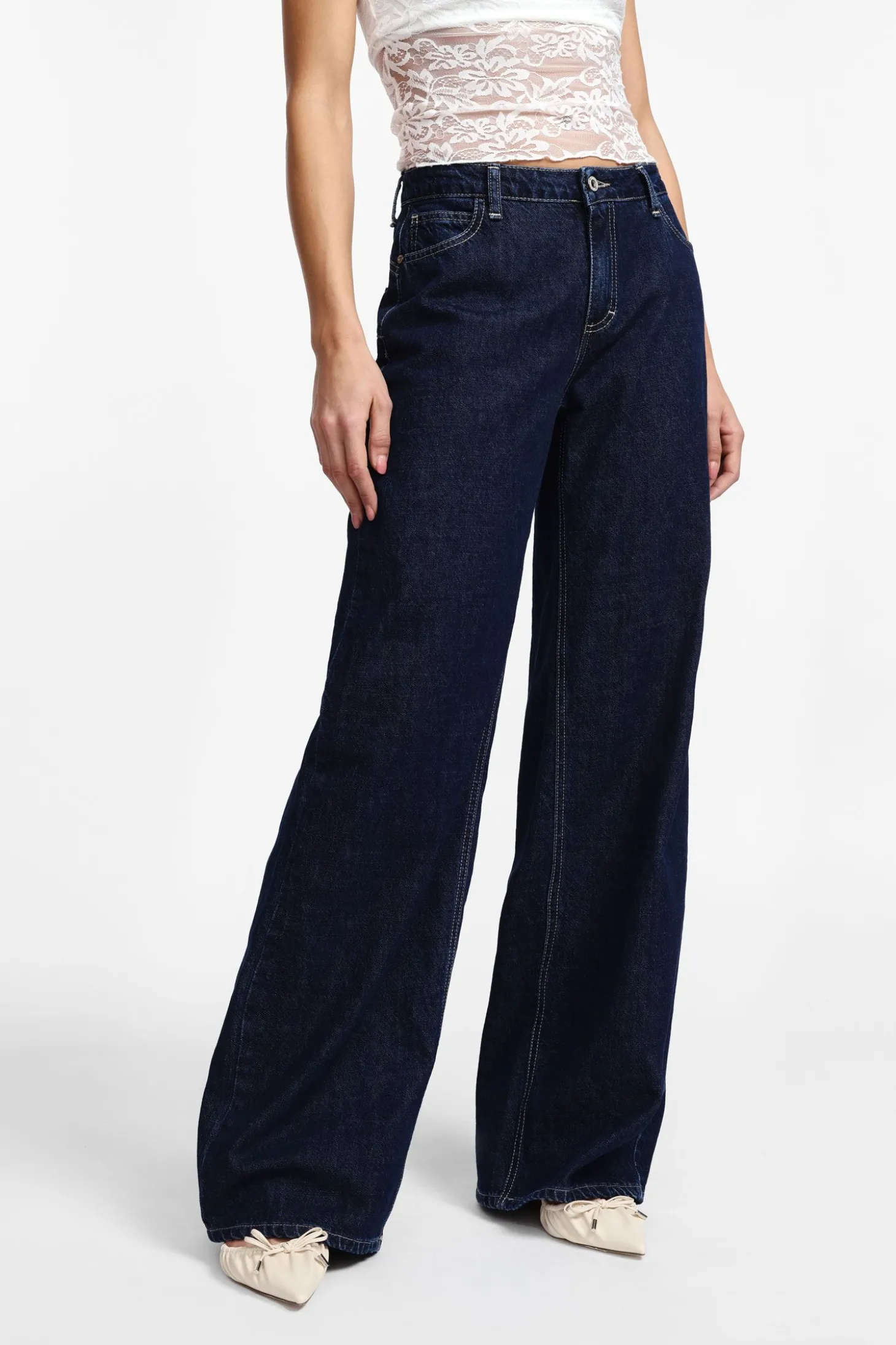 Jeans a zampa con vita media