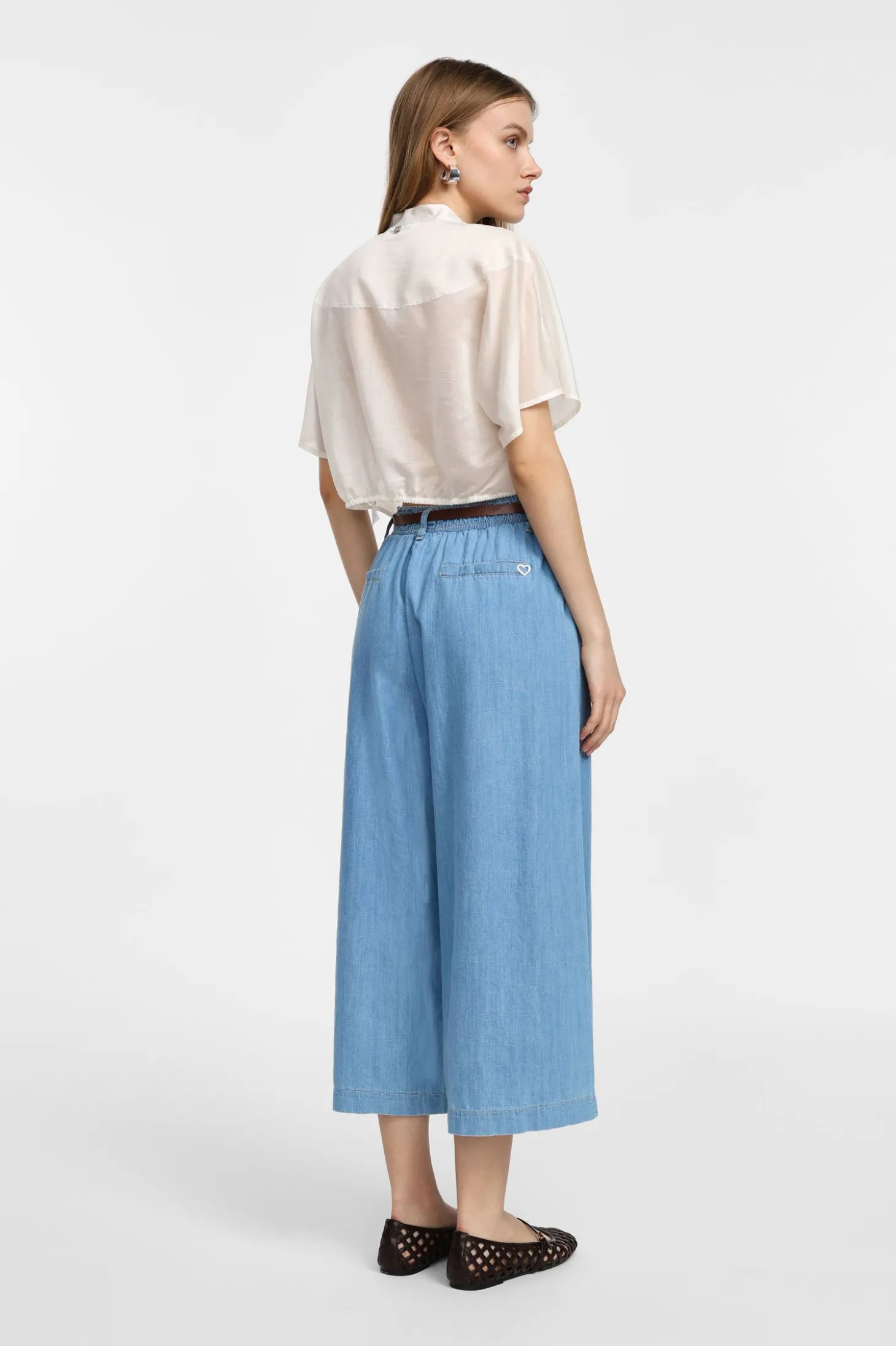 Jeans ampi a vita alta
