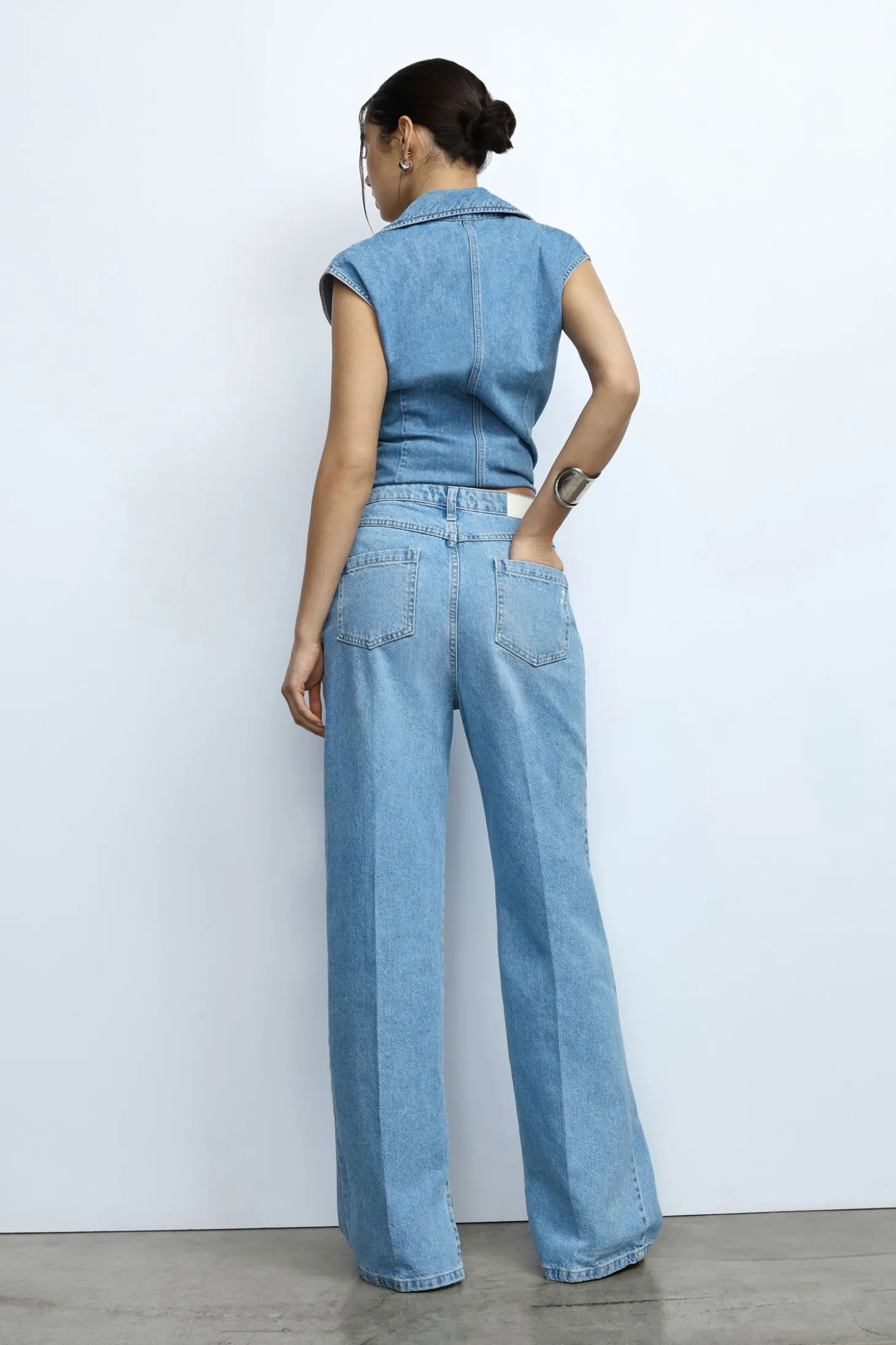 Jeans de pierna ancha con aberturas