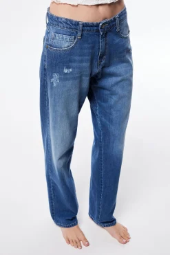 Jeans dritti con microrotture