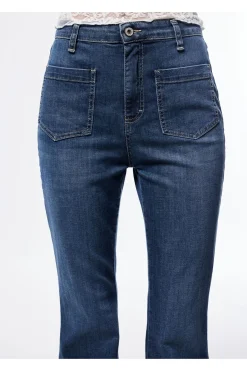 Jeans flare con vita alta e tasche