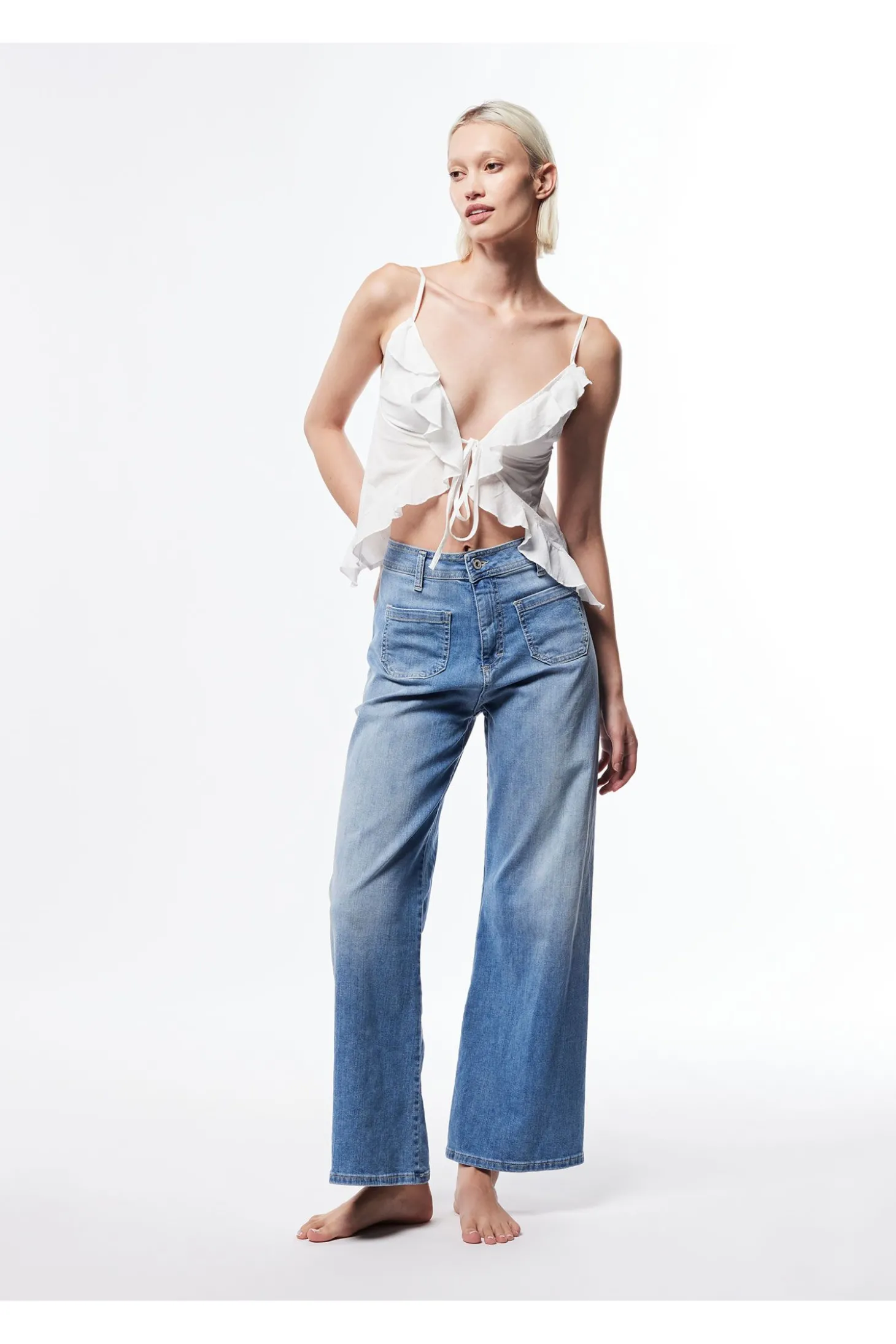 Jeans flare con vita media e tasche