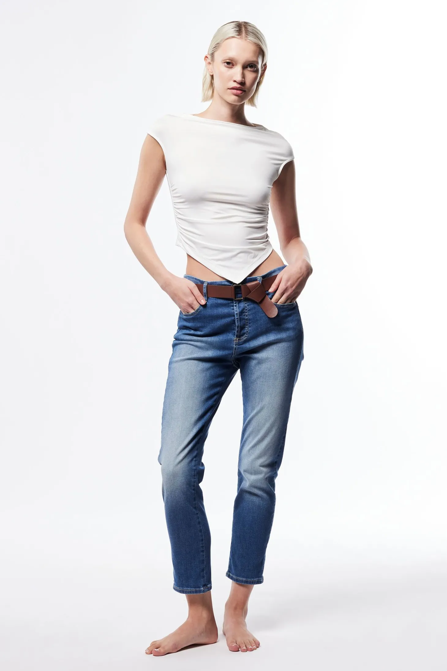 Jeans girlfriend con vita bassa
