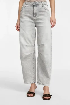 Jeans tapered de cintura alta