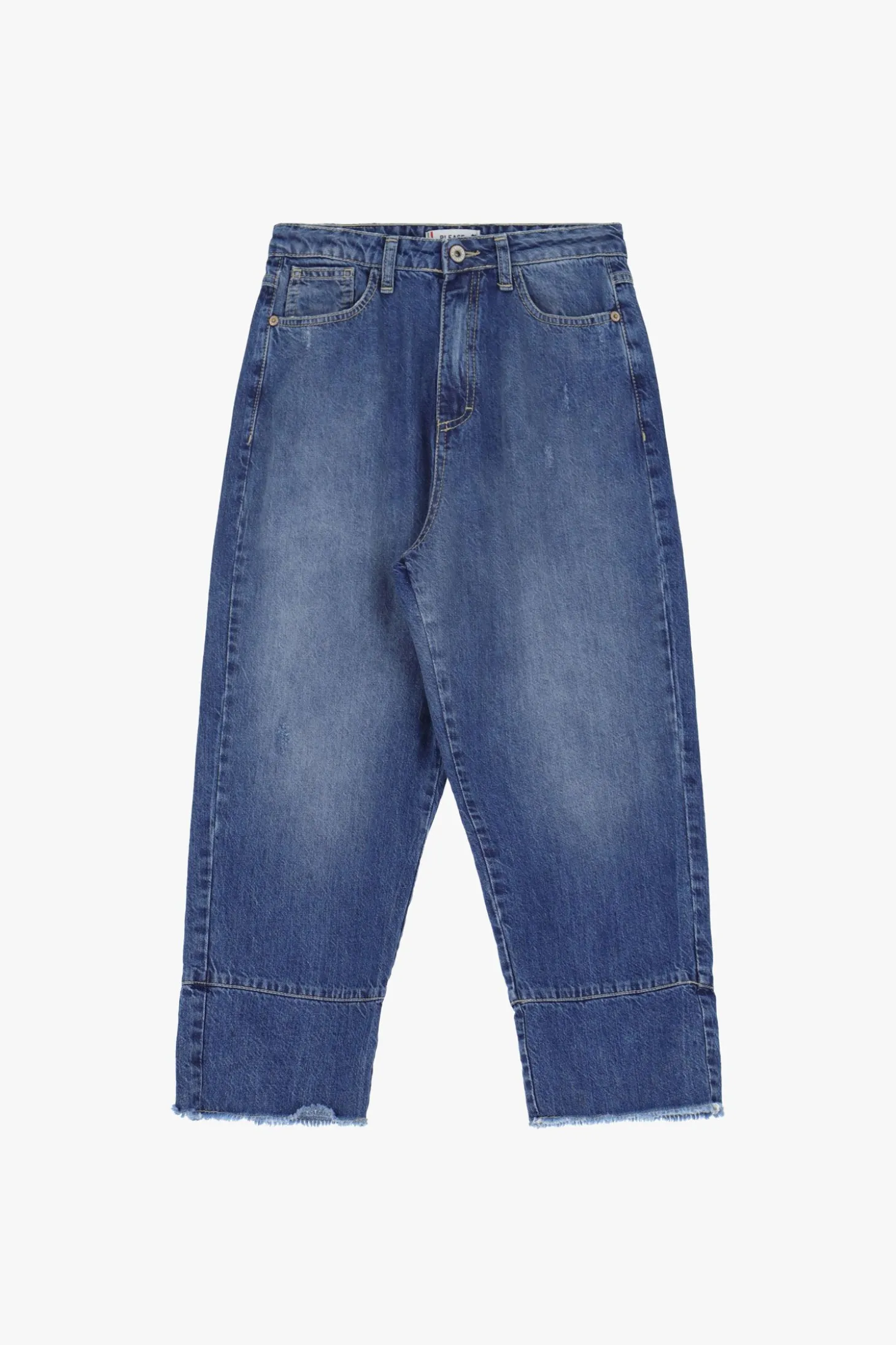 Jeans tapered con orlo sfrangiato