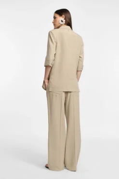 Pantalones anchos