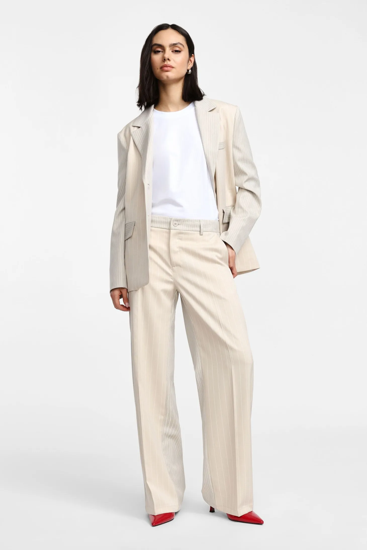 Pantalones anchos a rayas