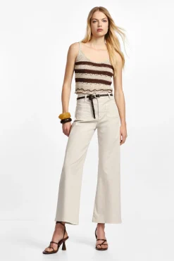 Pantalones anchos con bolsillos