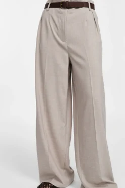 Pantalones anchos con cinturón