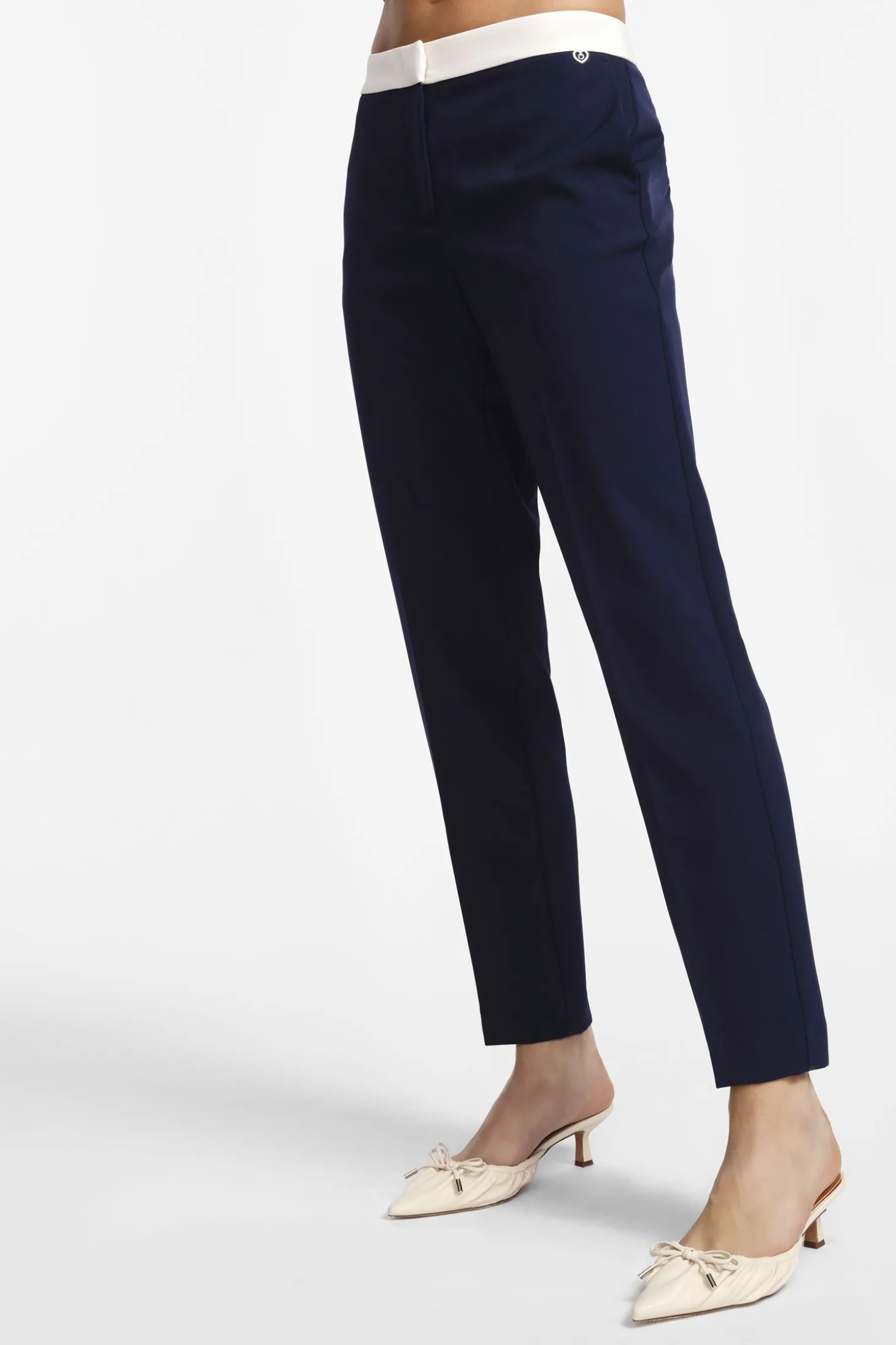 Pantalones con rayas en contraste