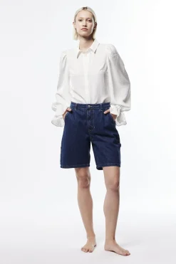 Pantalones cortos con bolsillos laterales