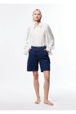 Pantalones cortos con bolsillos laterales