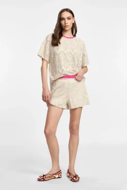 Pantalones cortos con estampado y cintura elástica