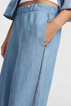 Pantaloni palazzo a gamba larga