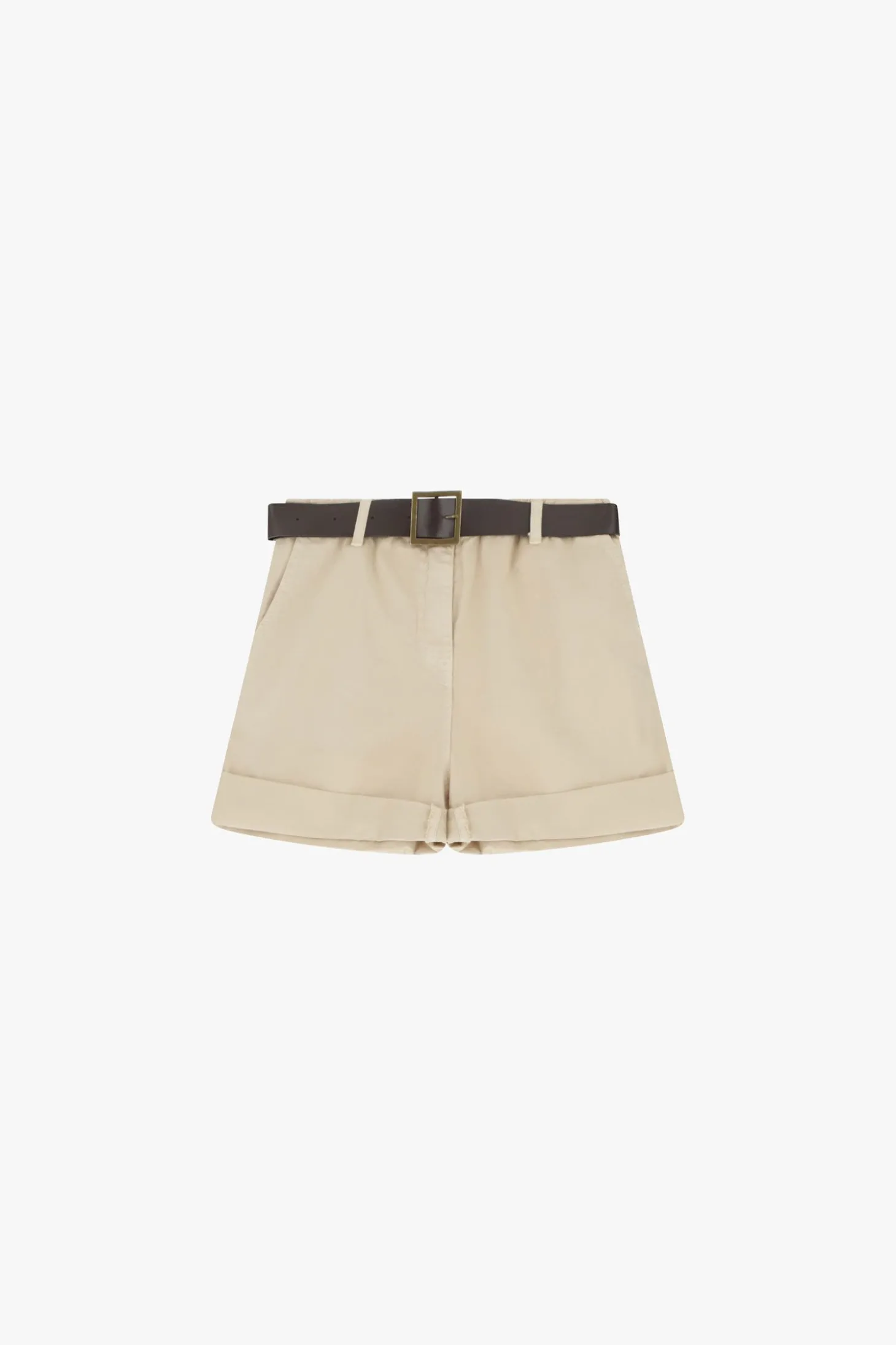 Shorts con cinturón y bolsillos verticales
