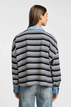 Suéter de rayas cuello polo