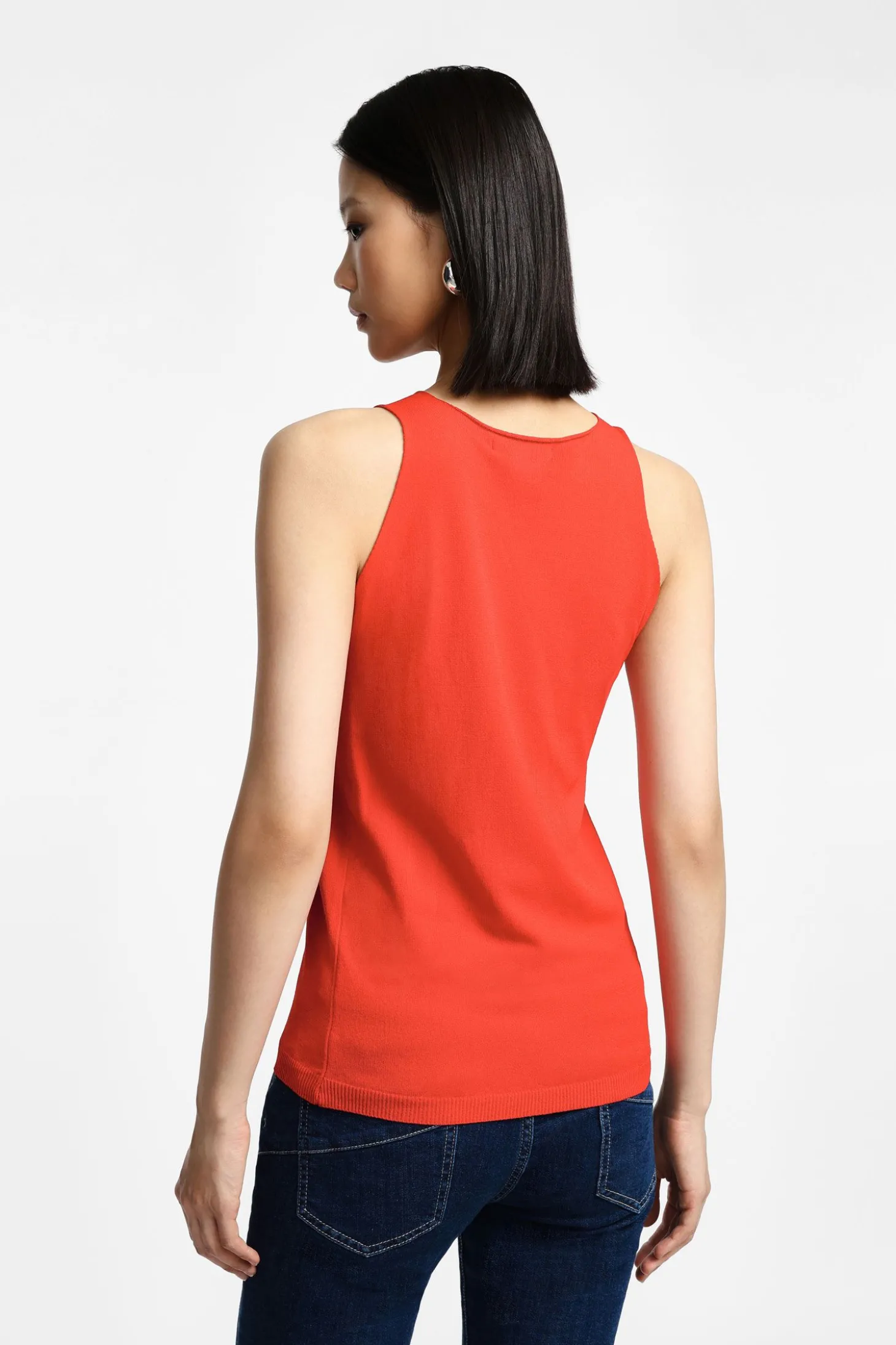 Top de punto sin mangas cuello v