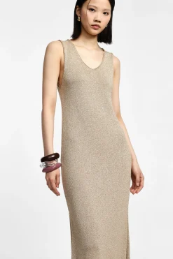 Vestido midi sin mangas cuello v